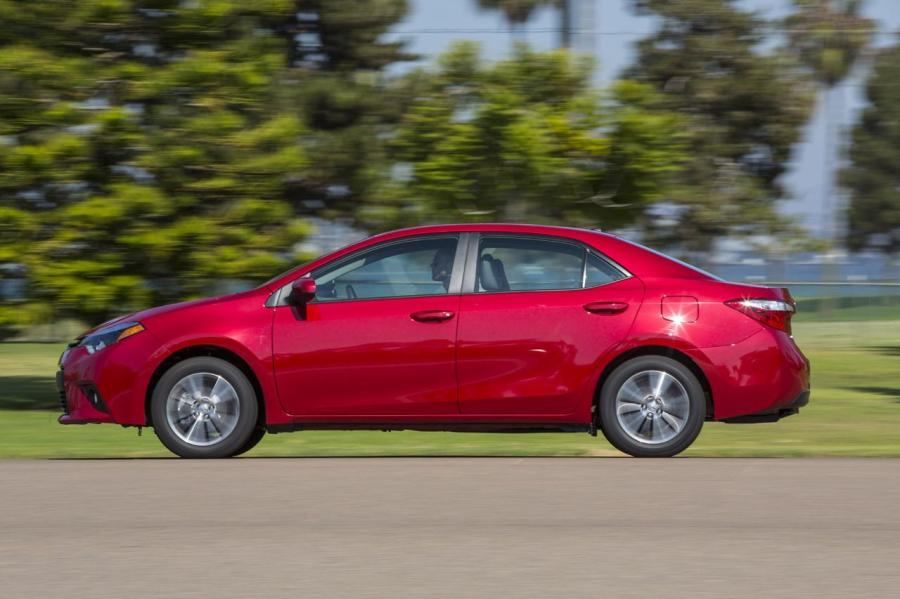  Toyota Corolla 2014 года  (фото 200 из 212)